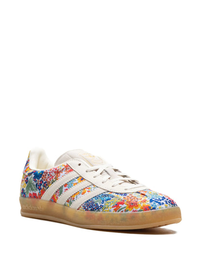 Gazelle Indoor – Liberty Floral Embroidery