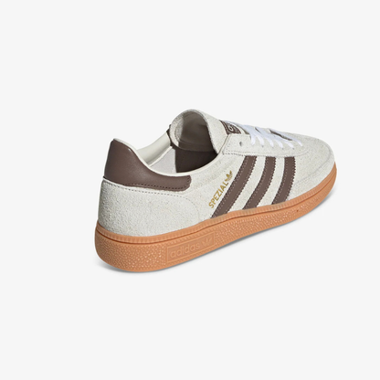 Spezial – Women’s Beige Edition